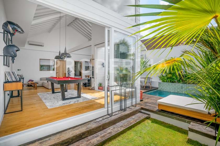 Beautifully Designed 2-Bedroom Villa In Babakan. Villas in Bali for Sale: Villa in Babakan, Bali for 180 Thousands USD. Leasehold. Main Photo