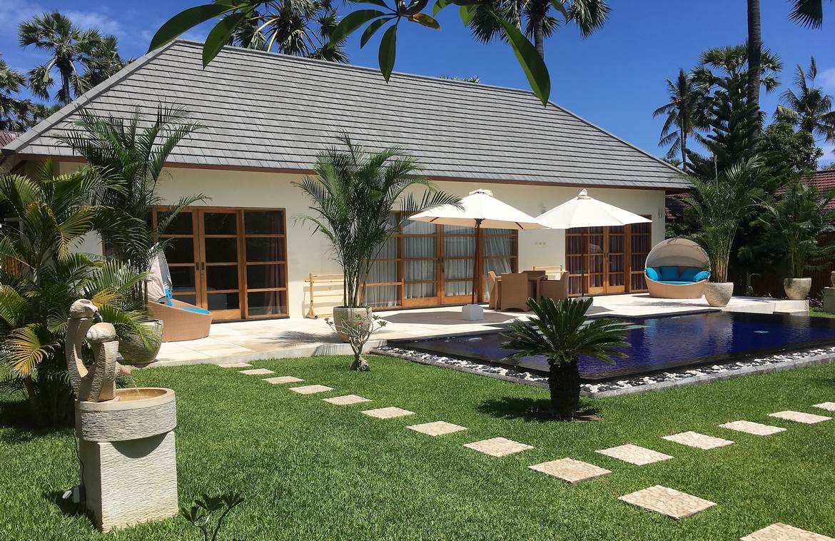 Charming 2-bed villa steps from the beach and diving paradise in North East Coast. Villas in Bali for Sale: Villa in Bali East North-East Coast, Bali for 18,4 Million JPY. Leasehold. Main Photo