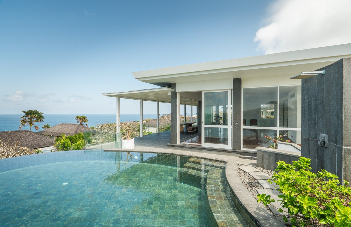 Luxurious cliffside villa with stunning ocean views near Pandawa beach. Villas in Bali for Sale: Villa in Bukit South, Bali for 2325 Thousands USD. Freehold. Main Photo