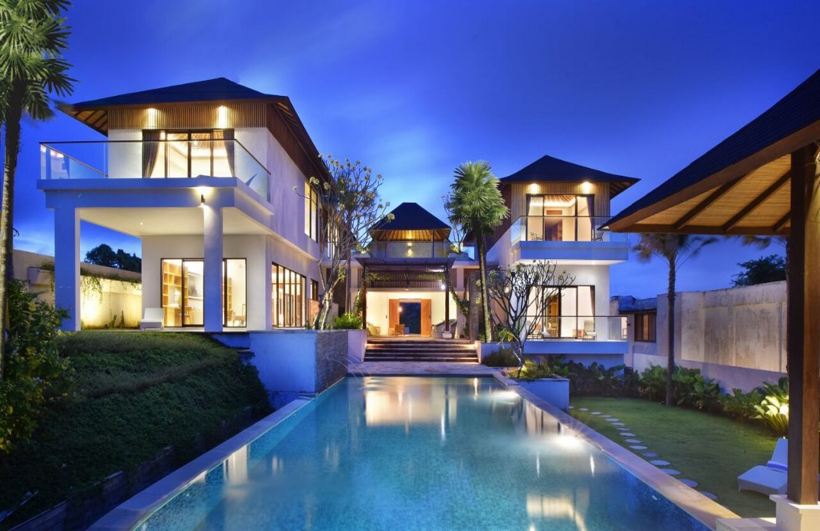LUXURY ESTATE WITH FASCINATING OCEAN VIEWS. Villas in Bali for Sale: Villa in Bali for 81,2 Million PHP. Freehold. Main Photo