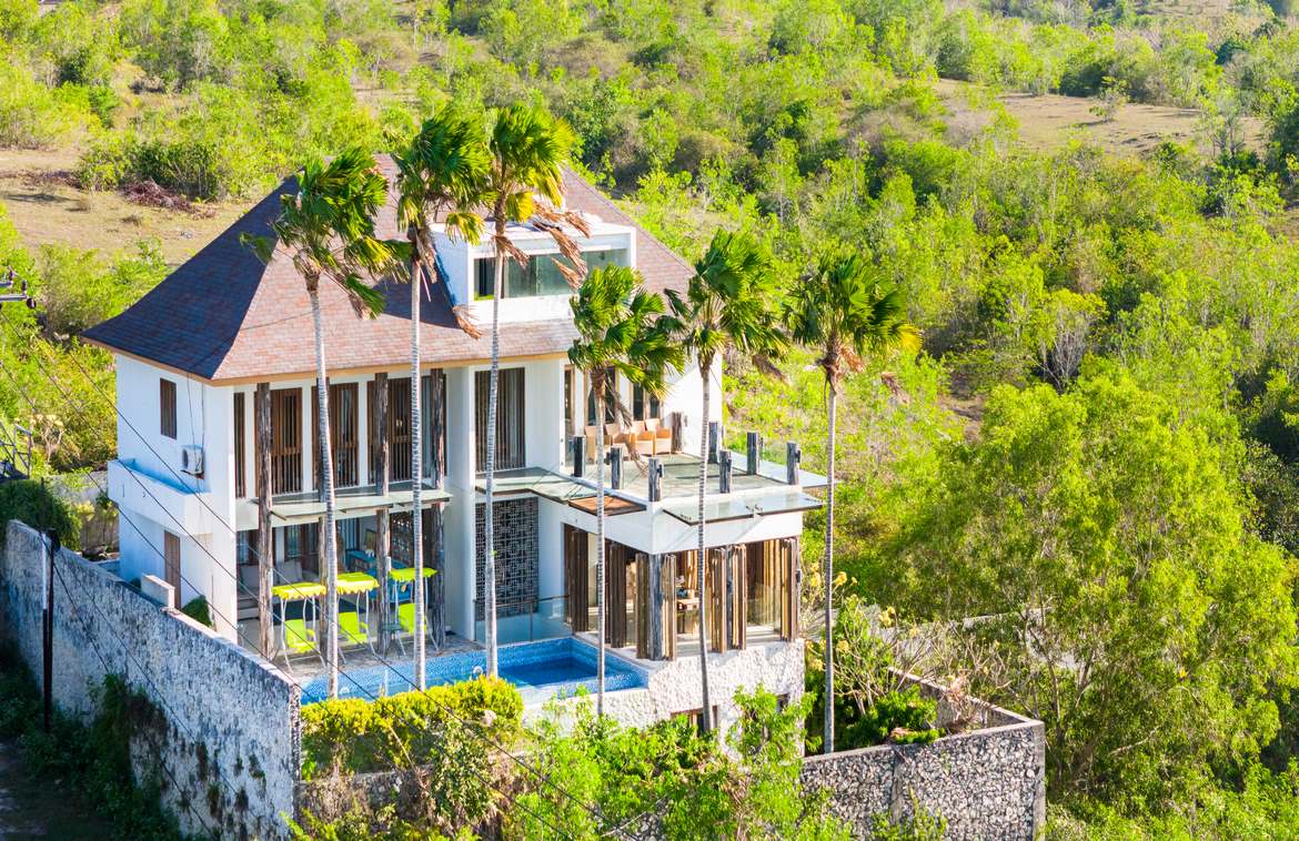 Stunning Modern Villa with Ocean View in Jimbaran. Villas in Bali for Sale: Villa in Bukit South, Bali for 1042 Thousands EUR. Freehold. Main Photo