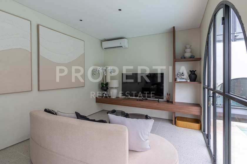 Mediterranean Elegance Near Canggu Beach. Villas in Bali for Sale: Villa in Bali for 3,0 Million CNY. Freehold. Main Photo