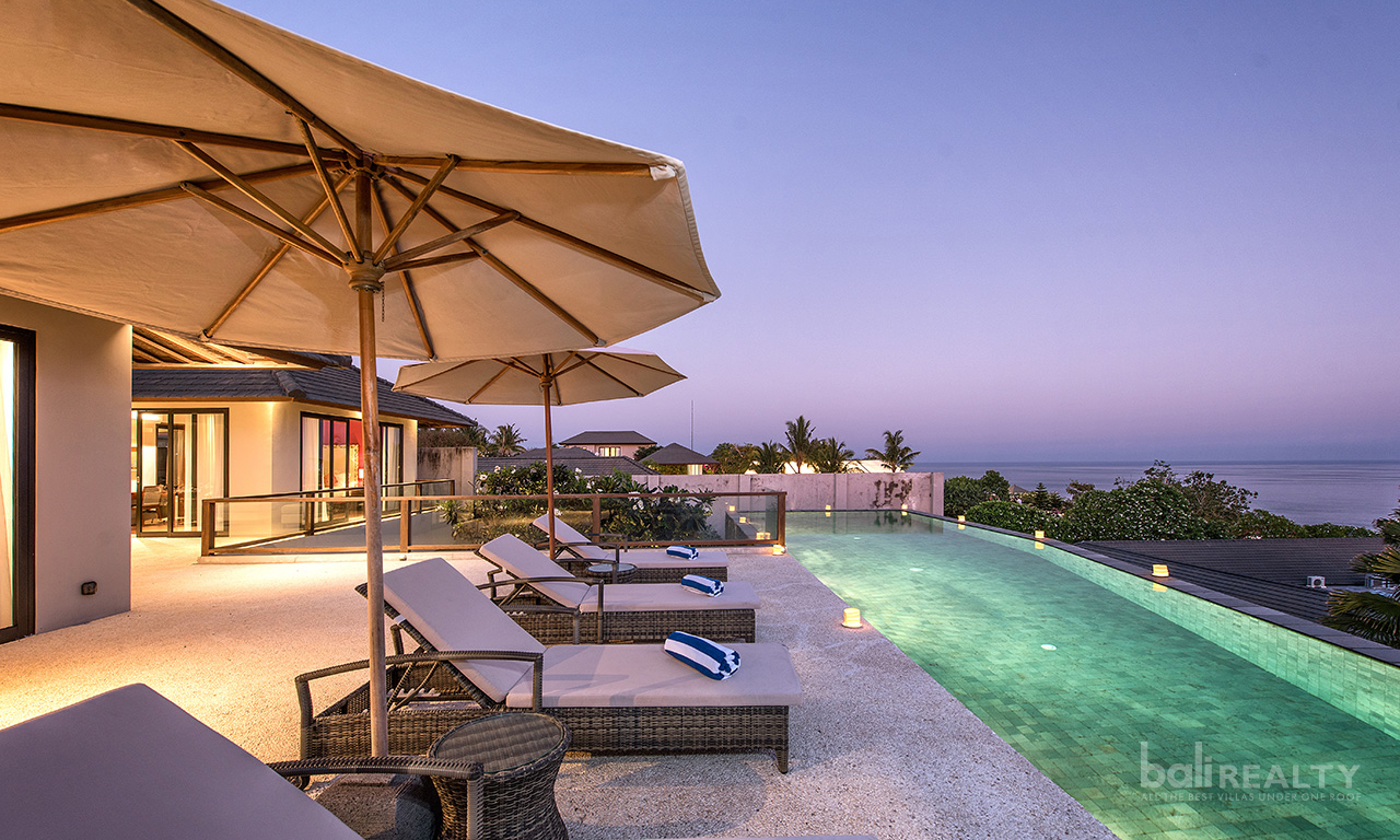 Luxurious Four Bedroom Villa with Infinity Pool in Pandawa. Villas in Bali for Sale: Villa in Pandawa, Bali for 20,0 Billion IDR. Freehold. Main Photo