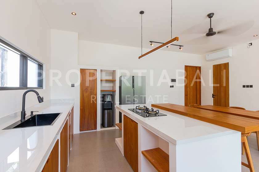 Stunning Modern Villa Design In Pererenan. Villas in Bali for Sale: Villa in Pererenan (Canggu), Bali for 253 Thousands USD. Leasehold. Main Photo