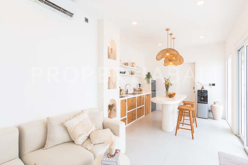 Beautiful Tropical Inspired Villa In Pererenan. Villas in Bali for Sale: Villa in Pererenan (Canggu), Bali for 176 Thousands USD. Leasehold. Main Photo