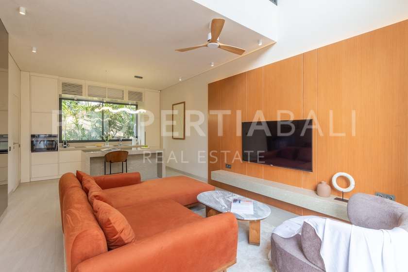 Amazing Modern Contemporary Loft In Pererenan. Villas in Bali for Sale: Villa in Pererenan (Canggu), Bali for 3,9 Billion IDR. Leasehold. Main Photo