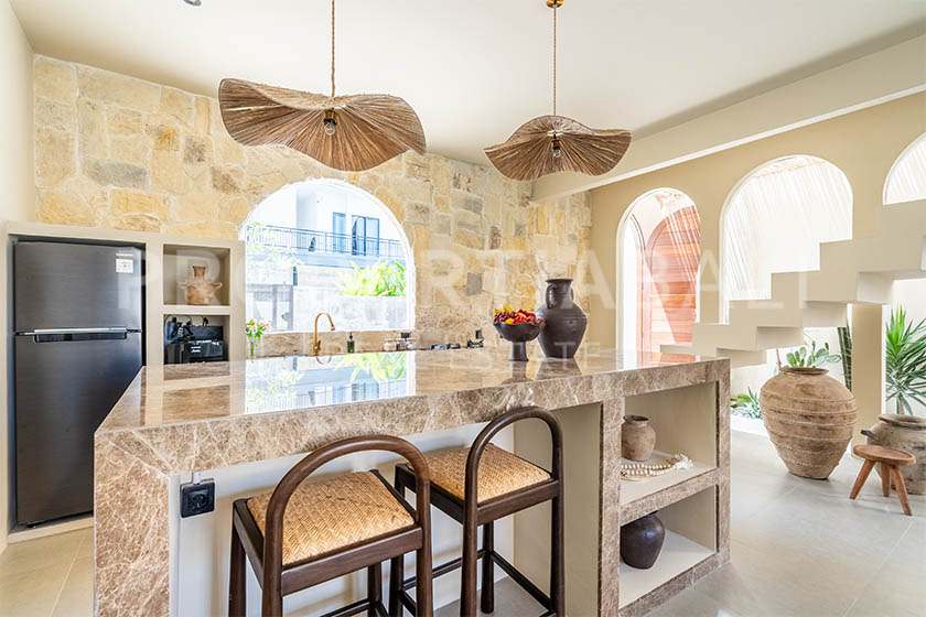 Stunning Mediterranean Finished Villa In The Heart Of Pererenan. Villas in Bali for Sale: Villa in Pererenan (Canggu), Bali for 5,9 Billion VND. Leasehold. Main Photo