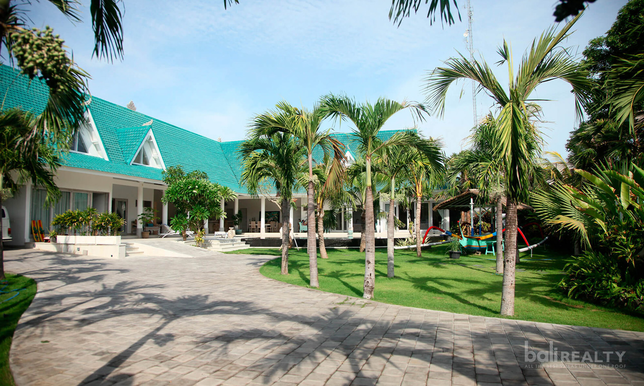 Boutique Villa Complex in Prime Sanur Locale – Great Investment. Villas in Bali for Sale: Villa in Sanur, Bali for 25 Billion IDR. Leasehold. Main Photo