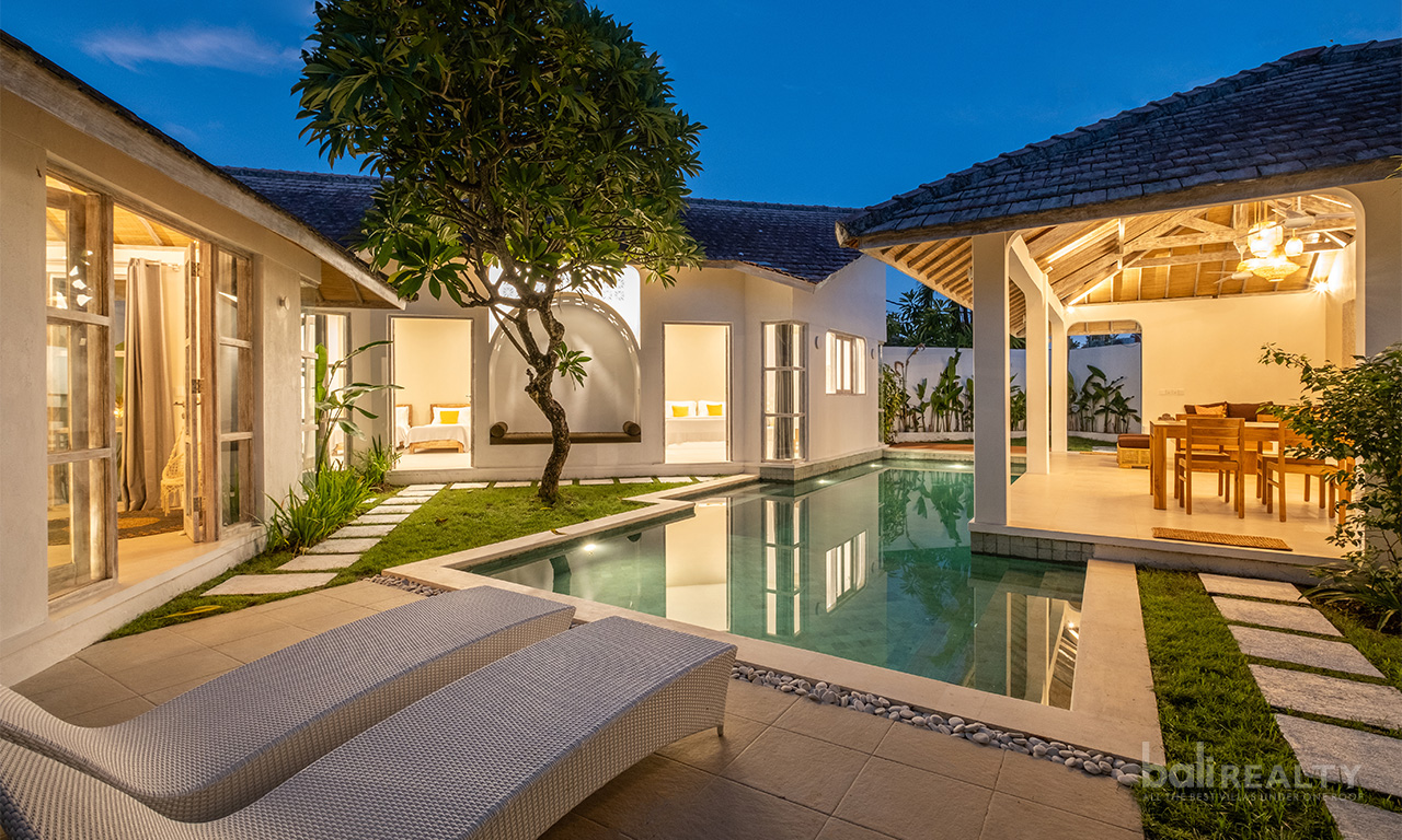 Newly Renovated 3 Bed Seminyak Holiday Investment Villa with Long Lease. Villas in Bali for Sale: Villa in Seminyak, Bali for 497 Thousands AUD. Leasehold. Main Photo