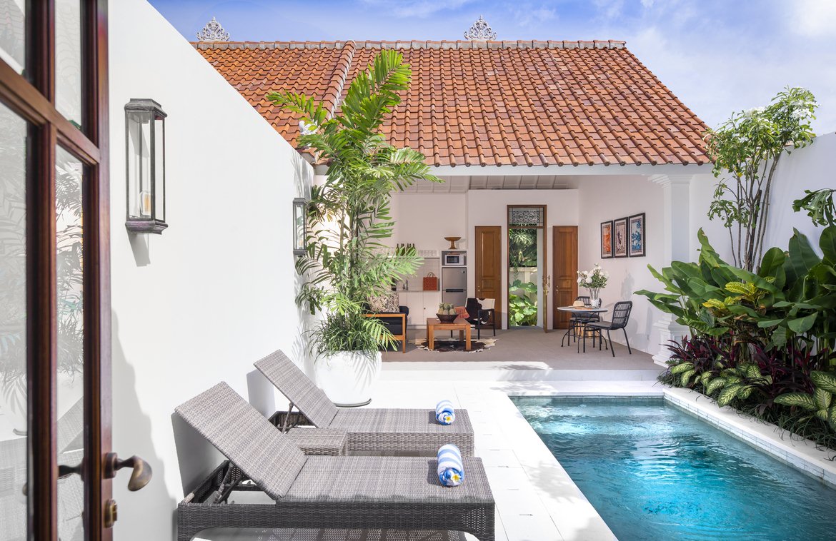 Two bedroom villa, 400m from the beach in Seminyak. Villas in Bali for Sale: Villa in Seminyak, Bali for 496 Thousands NZD. Leasehold. Main Photo