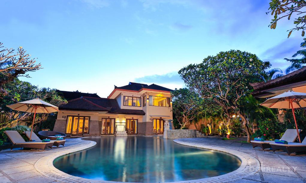 Invest In Your Future – Complete Luxury Villa Complex. Villas in Bali for Sale: Villa in Seminyak, Bali for 2163 Thousands USD. Freehold. Main Photo