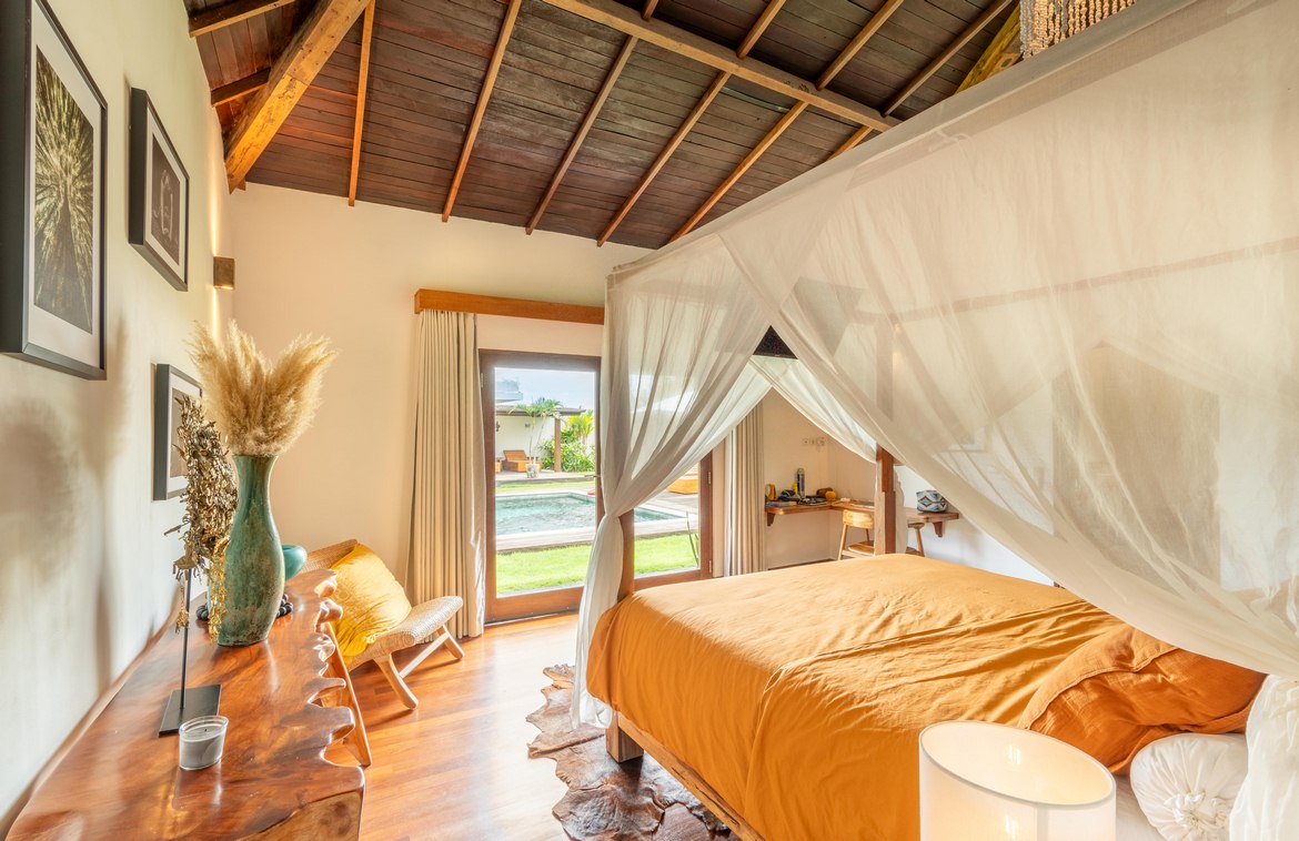 Four bedroom long lease villa in tranquil Nyanyi village. Villas in Bali for Sale: Villa in Tabanan, Bali for 544 Thousands EUR. Leasehold. Main Photo