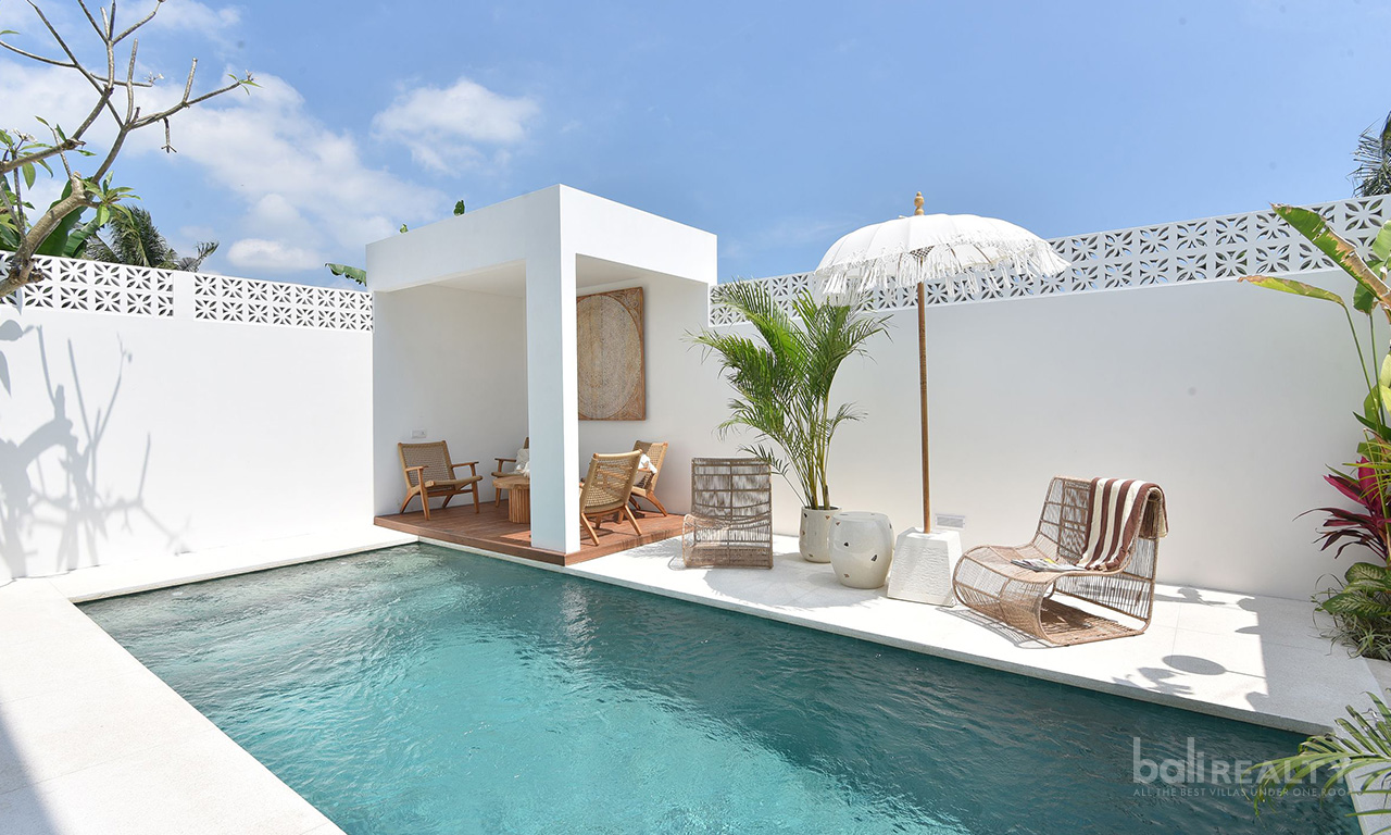 Stunning Selection Of 5 X 3 Bedroom Designer Townhouses. Villas in Bali for Sale: Villa in Tabanan, Bali for 7,7 Million TWD. Leasehold. Main Photo