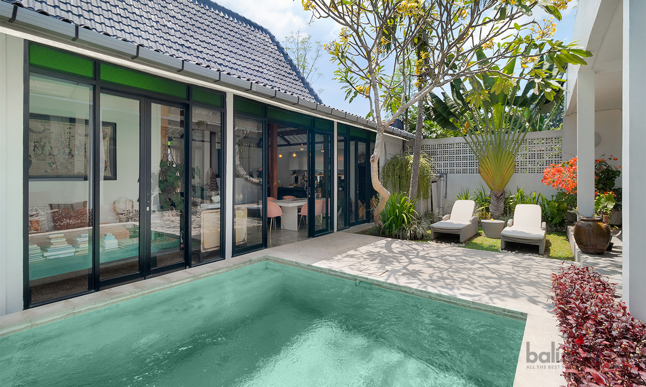 Charming Three-Bedroom Villa in a Quiet Area of Cepaka: Ideal for Long-Term Rental. Villas in Bali for Sale: Villa in Tabanan, Bali for 318 Thousands SGD. Leasehold. Main Photo