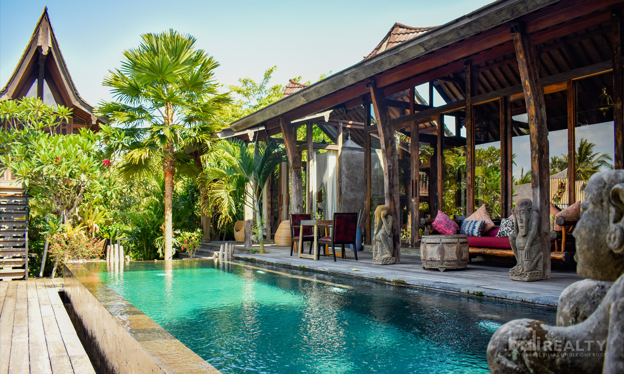 Beautifully Designed Traditional 3 Bedroom Villa in Exclusive Ubud Community Setting. Villas in Bali for Sale: Villa in Ubud, Bali for 715 Thousands USD. Leasehold. Main Photo