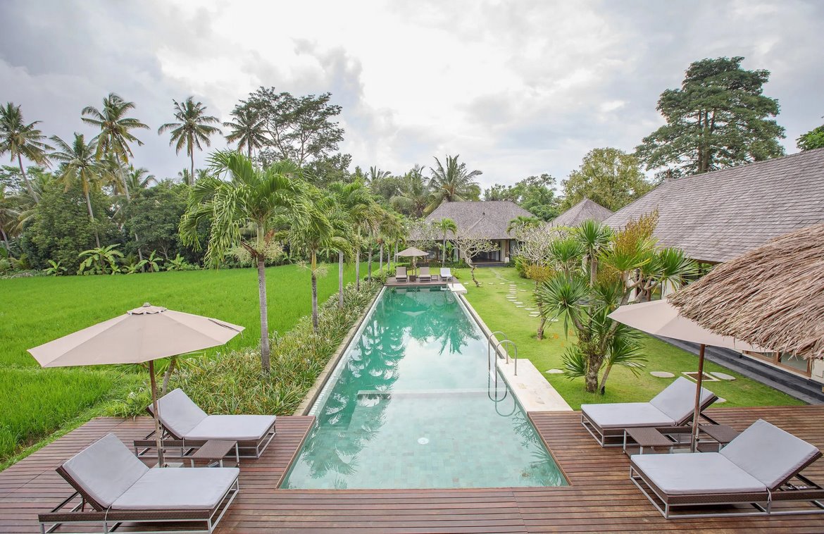 A hidden gem with stunning views and exceptional amenities in Ubud. Villas in Bali for Sale: Villa in Ubud, Bali for 103,7 Million PHP. Freehold. Main Photo
