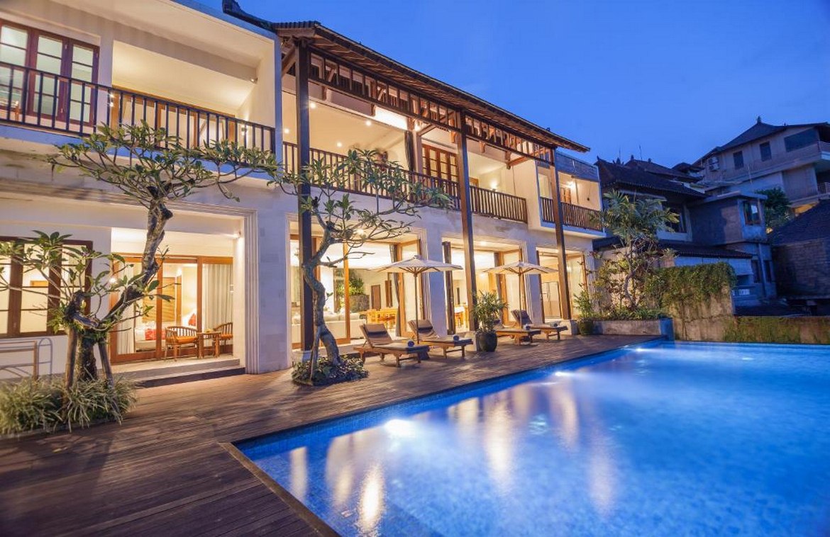 Riverfront estate with breathtaking rice field view in Central Ubud. Villas in Bali for Sale: Villa in Ubud, Bali for 24,3 Million THB. Freehold. Main Photo