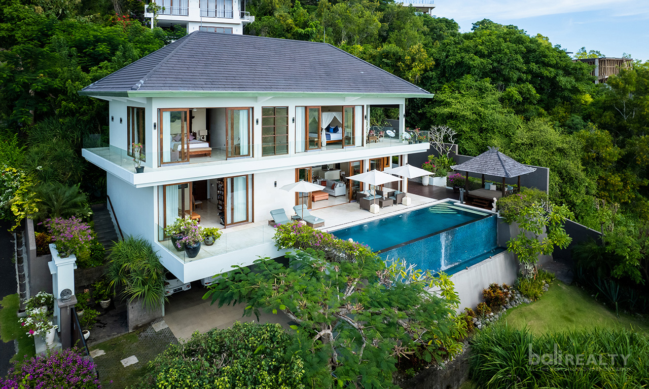 Exceptionally Built 3 Bedroom Freehold Villa with Amazing Panoramic Ocean and Mountain Views. Villas in Bali for Sale: Villa in Uluwatu, Bali for 79,4 Million PHP. Freehold. Main Photo