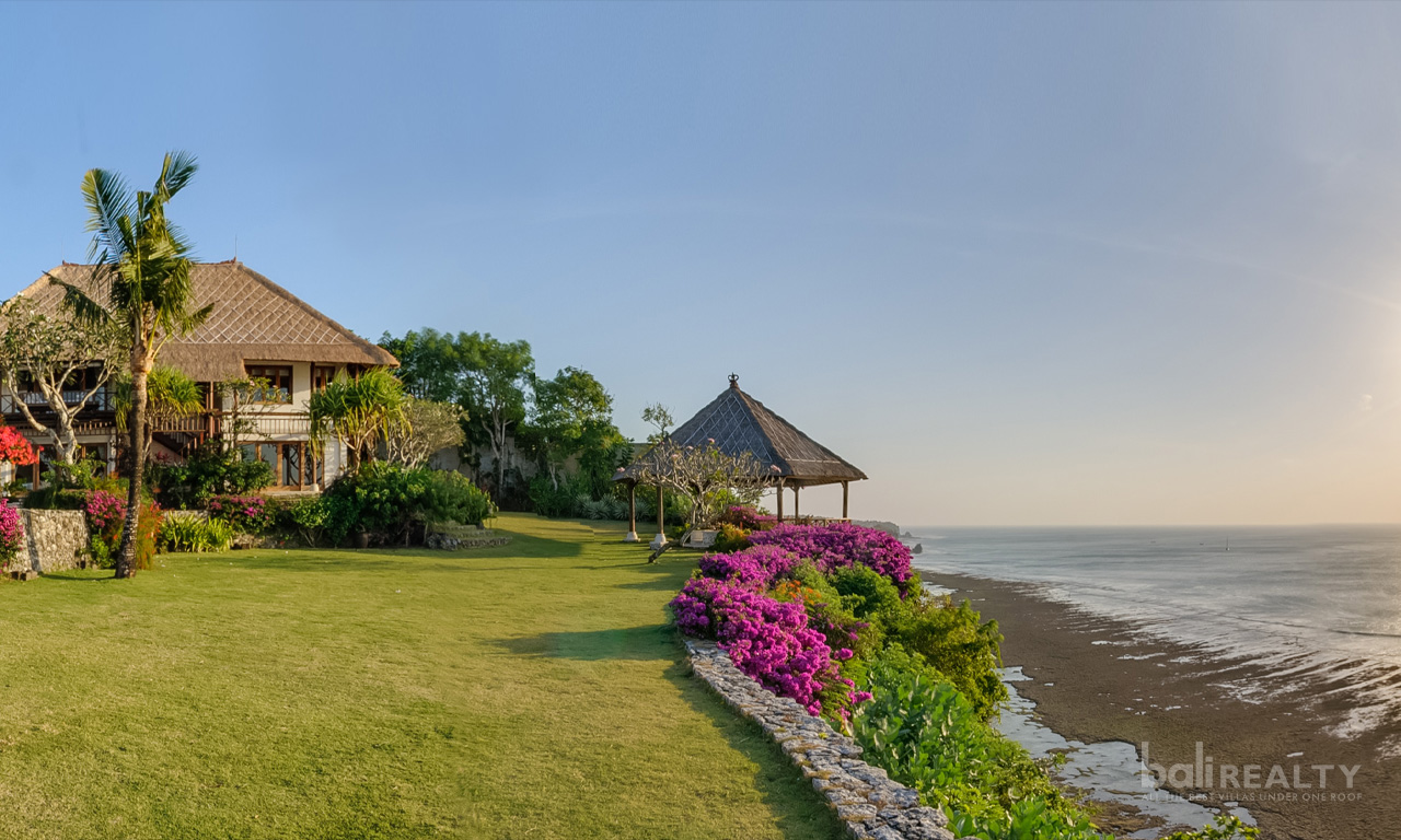 Exceptional Cliff Front Estate @ Sought-after Bingin / Uluwatu. Villas in Bali for Sale: Villa in Uluwatu, Bali for 17000 Thousands USD. Freehold. Main Photo