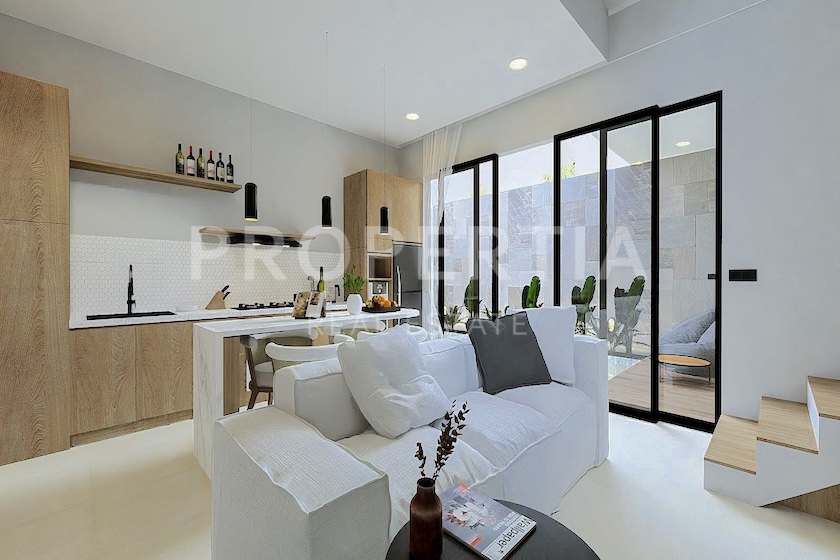 Beautiful Modern Villa In Umalas. Villas in Bali for Sale: Villa in Umalas, Bali for 24,5 Million INR. Leasehold. Main Photo