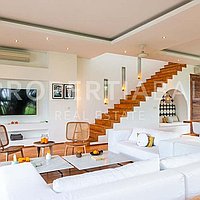 Gorgeous Villa Walking Distance To The Beach. Villas in Bali for Sale: Villa in Pererenan (Canggu), Bali for 12,2 Billion IDR. Leasehold. Preview of main photo