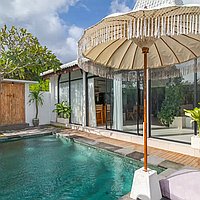 Brand New Four-Bedroom Joglo Villa with Breathtaking Rice Field Views in Canggu. Villas in Bali for Sale: Villa in Canggu, Bali for 22,1 Million INR. Leasehold. Preview of main photo