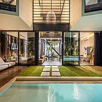 Luxury living just 900m from Berawa beach. Villas in Bali for Sale: Villa in Canggu, Bali for 7,2 Million CNY. Leasehold. Preview of main photo