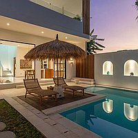 Stylish Mediterranean villa in prime Batu Bolong location. Villas in Bali for Sale: Villa in Canggu, Bali for 228 Thousands USD. Leasehold. Preview of main photo