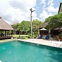 Escape to a Tropical 5-Bedroom Villa with Balinese-Style in Canggu. Villas in Bali for Sale: Villa in Canggu, Bali for 89,3 Million INR. Freehold. Preview of main photo
