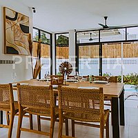 Modern Tropical Villa Near Pererenan Beach. Villas in Bali for Sale: Villa in Pererenan (Canggu), Bali for 3,4 Million CNY. Leasehold. Preview of main photo