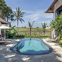 Embrace beautiful 3-bedroom rice field view villa in Tumbak Bayuh. Villas in Bali for Sale: Villa in Canggu, Bali for 3,4 Million CNY. Leasehold. Preview of main photo