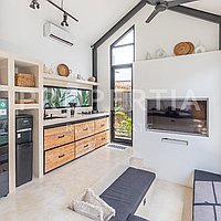 Stunning Modern Villa In Pererenan. Villas in Bali for Sale: Villa in Canggu, Bali for 1,3 Million CNY. Leasehold. Preview of main photo