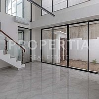 Modern 3-Unit Complex In Cemagi. Villas in Bali for Sale: Villa in Cemagi, Bali for 5,2 Billion IDR. Leasehold. Preview of main photo