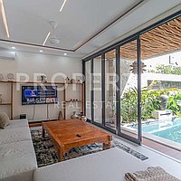 Stunning Modern Family Villa In Berawa. Villas in Bali for Sale: Villa in Berawa (Canggu), Bali for 300 Thousands USD. Leasehold. Preview of main photo