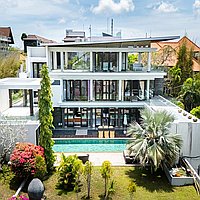 Ultra-chic modern villa with panoramic views of Jimbaran Bay and Benoa. Villas in Bali for Sale: Villa in Bukit South, Bali for 40,0 Billion VND. Freehold. Preview of main photo