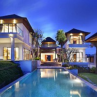 LUXURY ESTATE WITH FASCINATING OCEAN VIEWS. Villas in Bali for Sale: Villa in Bali for 81,2 Million PHP. Freehold. Preview of main photo