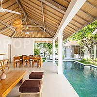 Stunning Modern Family Villa In Seminyak. Villas in Bali for Sale: Villa in Seminyak, Bali for 2,6 Million HKD. Leasehold. Preview of main photo