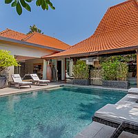 Rare Opporunity; Three Bedroom Joglo Villa in Prime Central Seminyak, Ideal Home or Investment. Villas in Bali for Sale: Villa in Seminyak, Bali for 17,5 Million THB. Leasehold. Preview of main photo
