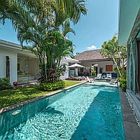 Modern 4-Bedroom Villa in Prime Seminyak Location for Long Lease. Villas in Bali for Sale: Villa in Seminyak, Bali for 6,8 Million HKD. Leasehold. Preview of main photo