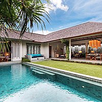Expansive 3-bedroom villa in Seminyak for lease. Villas in Bali for Sale: Villa in Seminyak, Bali for 965 Thousands SGD. Leasehold. Preview of main photo