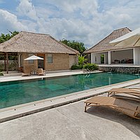 Spacious Four-Bedroom Beachfront Villa in Tabanan: Balinese-Meets-Modern Elegance with Promising ROI. Villas in Bali for Sale: Villa in Tabanan, Bali for 31,1 Billion VND. Freehold. Preview of main photo