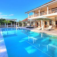 Gorgeous Colonial Residence With A Modern Twist. Villas in Bali for Sale: Villa in Tabanan, Bali for 17,9 Billion IDR. Freehold. Preview of main photo