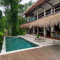 Expansive 27 ARE Freehold Property Investment Opportunity, Minutes from Central Ubud. Villas in Bali for Sale: Villa in Ubud, Bali for 14,8 Billion IDR. Freehold. Preview of main photo